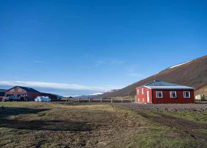 Sandhaugar Guesthouse